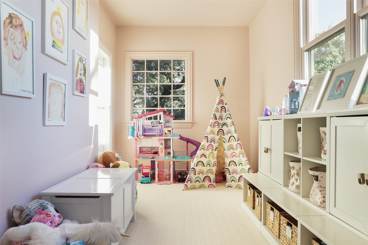 2604 Wooldridge Drive